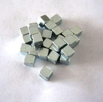 Cerium molybdenum oxide (Ce2(MoO4)3)-Powder